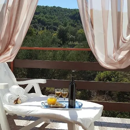 Ana Διαμέρισμα *