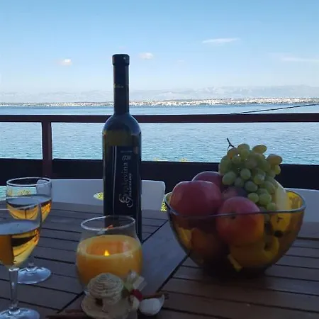Διαμέρισμα Ana *