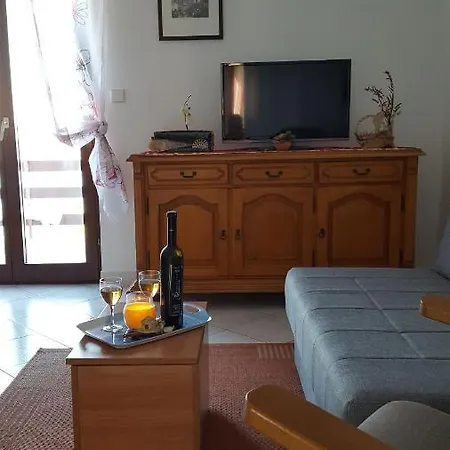 Ana Apartamento