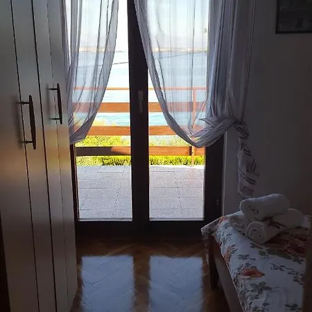 Ana Apartamento